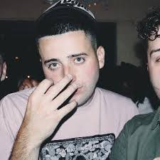 Jeff Valencia's Instagram, Twitter & Facebook