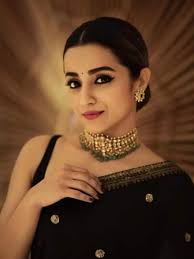 Top 5 Best Looks of Trisha Krishnan