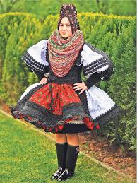 This is tara.oasului by m a on vimeo, the home for high quality videos and the people who love them. O CroitoreasÄƒ Din Å£ara Oasului ImbracÄƒ Miresele In MÄƒrgele Libertatea Libertatea