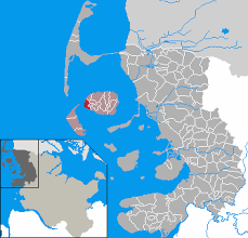 Die historischen mauern der alten friesenhäuser atmen geschichte und atmosphäre und man kann den. Utersum Wikipedia