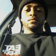 fans discuss concert experience