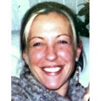 Ellen Goulart's Instagram, Twitter & Facebook