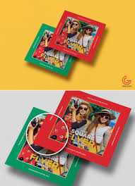 Free Square Flyer Mockup In 2020 Flyer Mockup Flyer Mockup Free Mockup