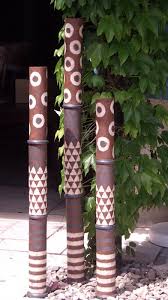 Saulen Garten Margit Hohenberger Keramik Kunst Gartenkeramik Stelen Garten Tannenzapfen Kunst