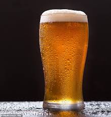 Do you drink alcohol with diabetes or do you find it doesn't fit in with your lifestyle? A Beer A Day Could Keep Your Diabetes At Bay Scientific Review Finds Drinking Alcohol In Moderation Can Improve Glucose Metabolism Breaking News