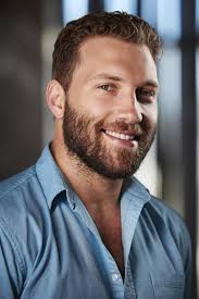 Jai Courtney muscles his way from Australia to Hollywood