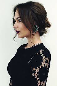 50 Elegant Makeup Look To Attend Formal Party Glitterous Net Medium Length Hair Styles Hair Lengths Medium Hair Styles