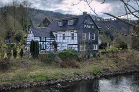 Fügen sie ein foto hinzu. Ruden Ein Kleines Unbeugsames Dorf Am Ufer Der Wupper Blog Tetti De