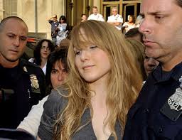 Caroline rose giuliani (born 1989) is an american filmmaker, political activist, and writer. Caroline Giuliani Reports For Community Service For Shoplifting Cleans Garage Bathrooms New York Daily News