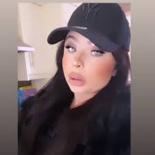 Toni Littleton's Instagram, Twitter & Facebook