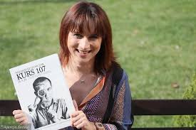 Książka young power!, udowadnia, że nie trzeba czekać, żeby zmienić świat. Oto Odpowiedz Dlaczego Zupelnie Niespodziewanie Dla Mnie Samej Zostalam Humanistka