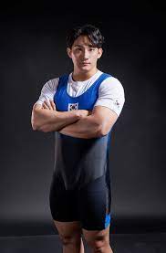 200㎏ 버틴다더니…'109㎏급' 역도 진윤성 골판지 침대 찢어졌다. Rm8eckwvvmvcrm