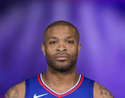 Atlanta Hawks forward Saddiq Bey (41) scores the game winning basket