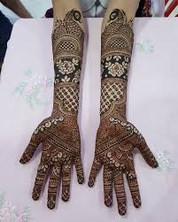 Bridal Front Hand Mehndi Designs From Shainaaz Mehendi K4 Fashion Mehndi Designs Wedding Mehndi Designs Legs Mehndi Design