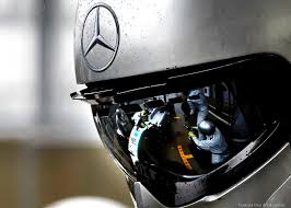 Pit Crew Formula One Art Genius Mercedes Mercedes Mechanic Mercedes Amg