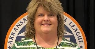 Dena Malone's Instagram, Twitter & Facebook