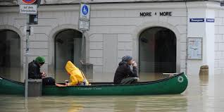 Eine gute nachricht für die hochwassererfahrenen passauer. Hochwasser In Passau Ubersteigt 12 Meter Marke