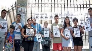 Joven asesinado en pereira lucas villa velásquez era el joven estudiante de la universidad tecnológica de pereira que cayó baleado por desconocidos en el viaducto de esa ciudad. Reclaman Justicia Por El Asesinato De Lucas Fernandez Infogei