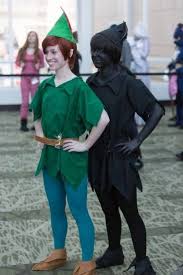 It S The Shadow Peter Pan Once Upon A Time Disfraces Disfraces Parejas Halloween Disfraces