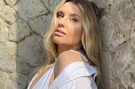 Gabriella michelle ella henderson (born 12 january 1996) is an english singer and songwriter. Ella Henderson Warner Music Germany