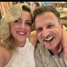 What are some 2 bedroom places available in the Costa Mesa area?