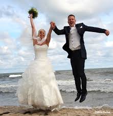 Sonne finde ich wundervoll, am liebsten am strand auf altefähr und natürlich genauso gerne, wenn ich hochzeiten. Cliff Hotel Rugen Fotograf Fur Hochzeit Gesucht Hochzeitsfotograf Rugen Gunstiger Hochzeitsfotograf Hochzeitsfotograf Meerjungfrauenkleid Hochzeit Fotograf