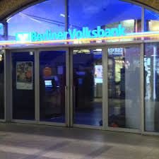 Geld, geldautomat, bank, konto, konten, commerzbank, geldinstitut. Berliner Volksbank Alexanderplatz Dircksenstr 2