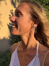 Stop by and check out the stunning holiday décor from the Krafty  Sisters—perfect for adding festive charm to your home this season! Contact  Sandra Milena Castaño-Richards (305) 431-6647