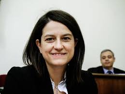 Οι επαναληπτικές εξετάσεις θα διεξάγονται τον σεπτέμβριο. H Arxh Prostasias Dedomenwn Gyrizei Pisw To Nomosxedio Keramews Ellhnofreneia