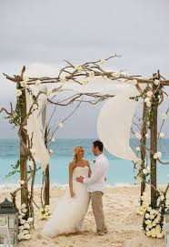 19 Charming Beach And Coastal Wedding Arch Ideas For 2018 Elegantweddinginvites Com Blog Beach Wedding Arch Beach Wedding Inspiration Driftwood Wedding