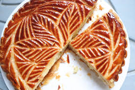 Galette Des Rois Frangipane Amande Traditionnelle Recette Olivia Patisse En 2020 Galette Des Rois Frangipane Galette Des Rois Recette Frangipane