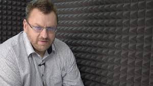 Pro životvčesku.cz poslanec popsal, co bylo podle něj přesným důvodem. Lubomir Volny Za Incident V Parlamentu Dostal Pokutu Bude Muset Zaplatit Pres 90 Tisic Korun Hodla Se Ale Odvolavat Ke Snemovne Zivot