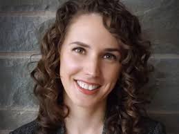 Robyn Bailey's Instagram, Twitter & Facebook