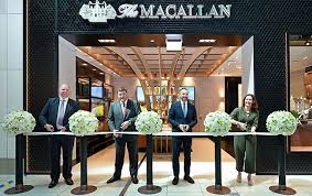 Macallan Open Boutique At World S Busiest Airport Travelling Whisky Reviews
