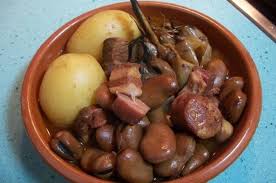 Olla gitana, cocido con pelotas, patatas con alioli, ensalada murciana o queso al vino, son parte de la auténtica cocina de lar región del mar. 10 Comidas Tipicas De Murcia Que Tienes Que Probar Tuscasasrurales Com