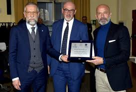 He played for italy national team. Gianluca Vialli Apre L Edizione 2020 Del Mastersport Calcio E Finanza