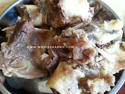 Boleh jadi ketika sudah dirasa benar dalam memasaknya, tetapi hasil yang diperoleh masih berbau. Cara Rebus Sup Tulang Noxxa 42 Minit