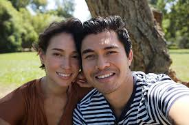The family moved to surrey, england, when henry was eight years old. Henry Golding Tribunnewswiki Com Mobile
