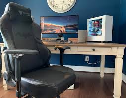 Buy secretlab titan dark knight 2020 edition in singapore,singapore. Secretlab Dark Knight Titan Review Secretlabchairs