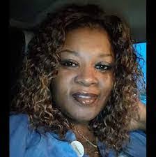 Gena Wood's Instagram, Twitter & Facebook