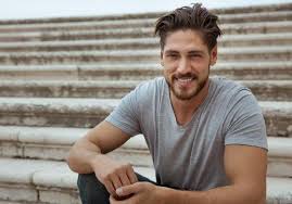 Angelo rodrigues's 22 research works with 245 citations and 581 reads, including: Angelo Rodrigues Confessa Ja Ter Feito Relacoes Sexuais Em Estudio