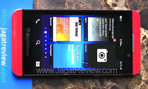 There are not many available, and those that are there right now seem not too impressive. Blackberry Z10 London Tidak Butuh Paket Bis Jagat Review