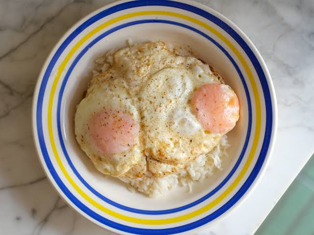 Arroz com ovo - Paola Carosella
