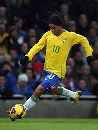 In brazil ronaldinho is known as ronaldinho gaucho, because he is from the south of brazil. Pin On Gooooooooooolll