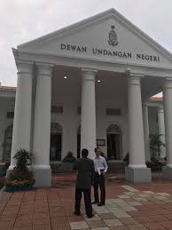 Dewan undangan negeri pulau pinang hari ini menolak usul wakil rakyat barisan nasional (bn) yang meminta ketua menteri lim guan eng bercuti berikutan kes persidangan dewan undangan negeri pulau pinang malam ini sebulat suara meluluskan usul tergempar mengutuk kezaliman rejim tentera. Yb Dato Law Choo Dewan Undangan Negeri Pulau Pinang Facebook