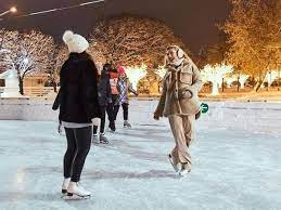 Самые красивые и уютные катки Москвы, где покататься на коньках в  новогодние праздники - Чемпионат