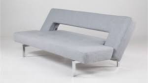 Il meccanismo lampolet scorre sopra, permettendo al letto di imitare come un libro. Divano Letto Grodan Sweef Designbuzz It