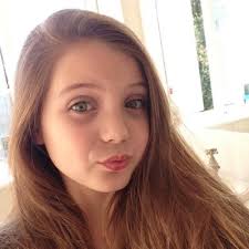 Grace Monteiro (@gracegmonteiro)