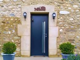 Porte D Entree En Aluminium En 2020 Menuiserie Pvc Porte Fenetre Bois Porte Fenetre Pvc