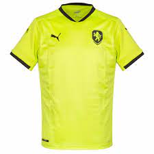 Ales mandous (sigma olmütz), jiri pavlenka (werder bremen), tomas vaclik (fc sevilla). Puma Tschechische Republik Away Trikot 2020 2021